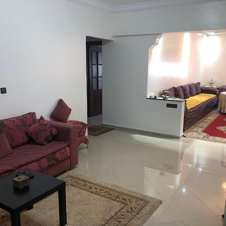Bel appartement rénové proche de la gare du train Rabat Esterno foto