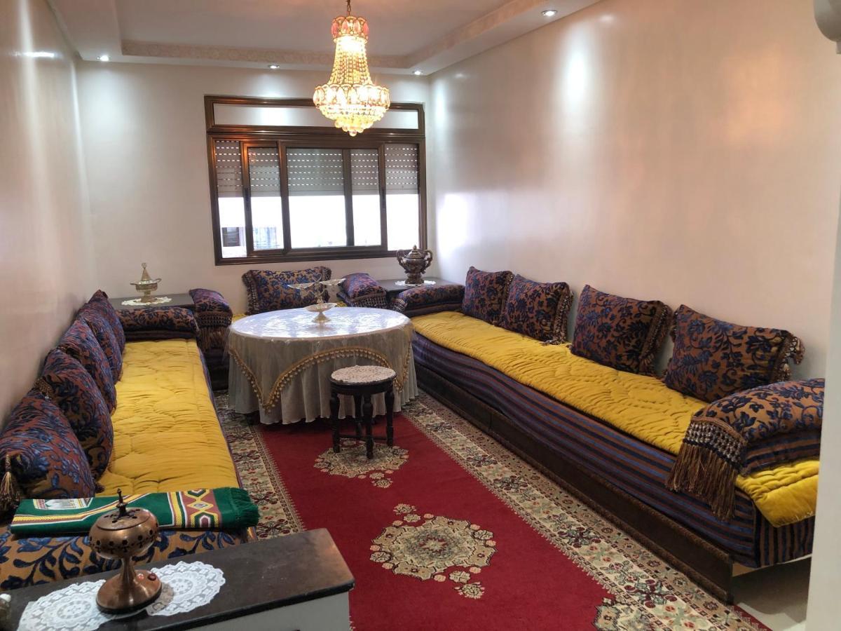 Bel appartement rénové proche de la gare du train Rabat Esterno foto