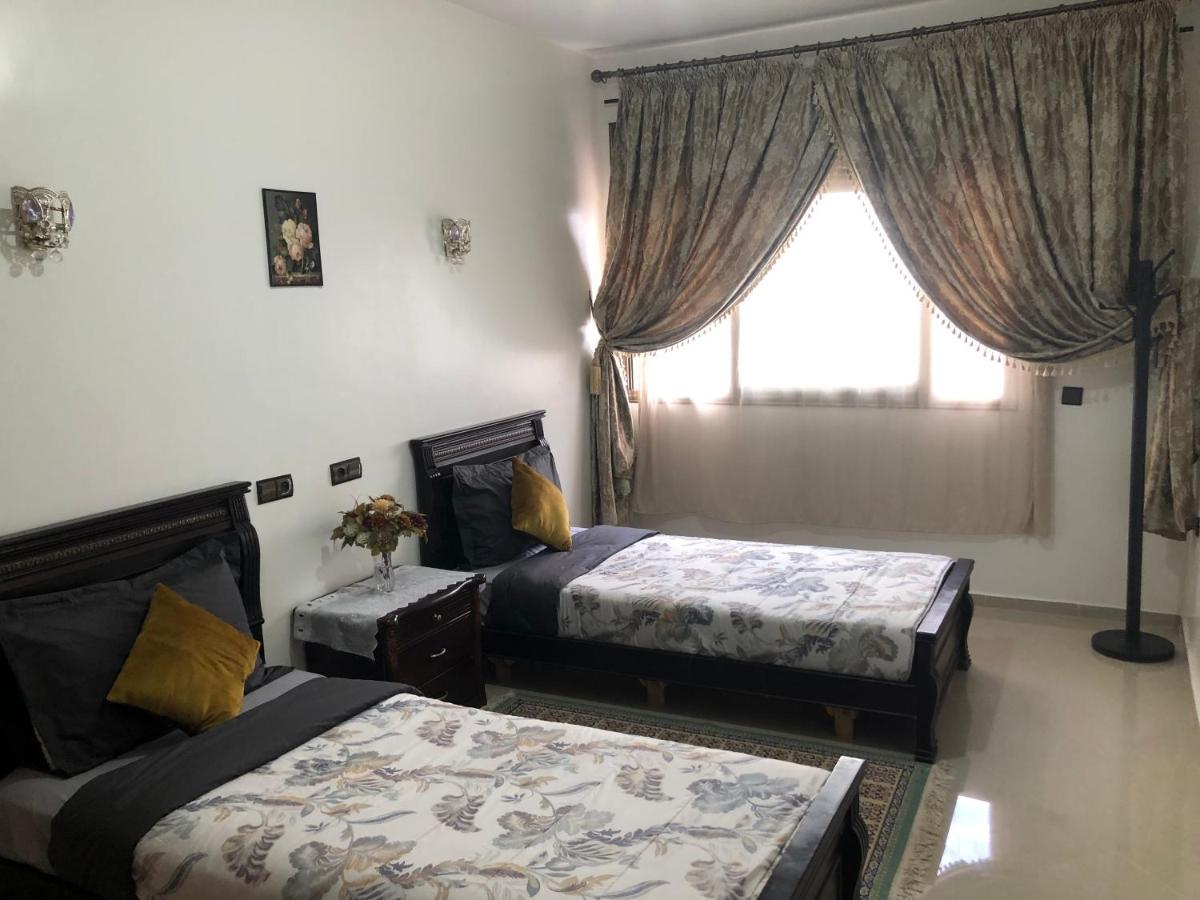 Bel appartement rénové proche de la gare du train Rabat Esterno foto